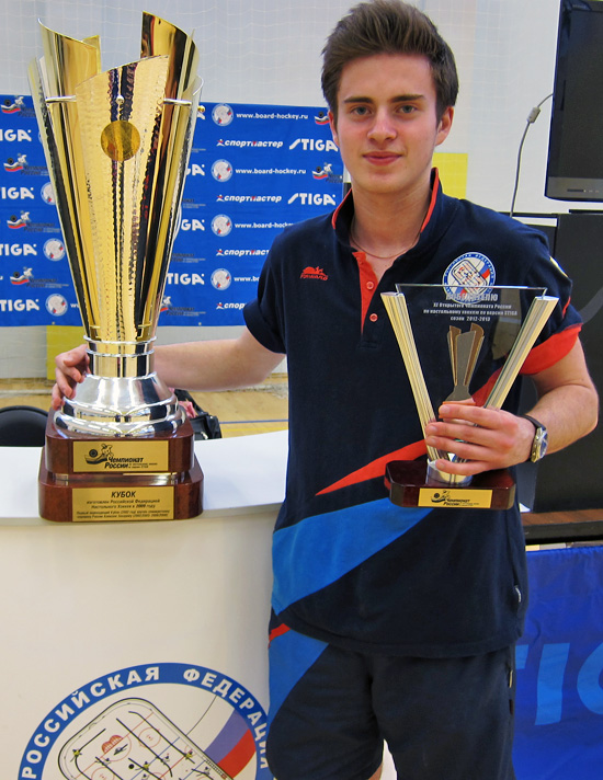 Борисов - чемпион России 2012-13 по настольному хоккею